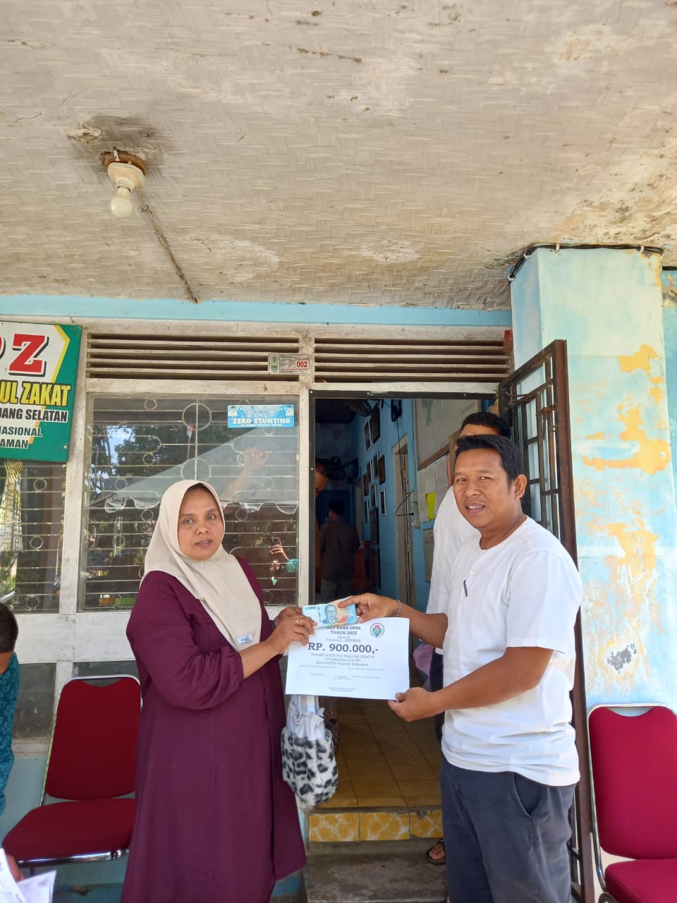 Nagari Lareh Nan Panjang Selatan Salurkan BLT untuk 43 Warga dan Gelar Sosialisasi Pendataan penduduk