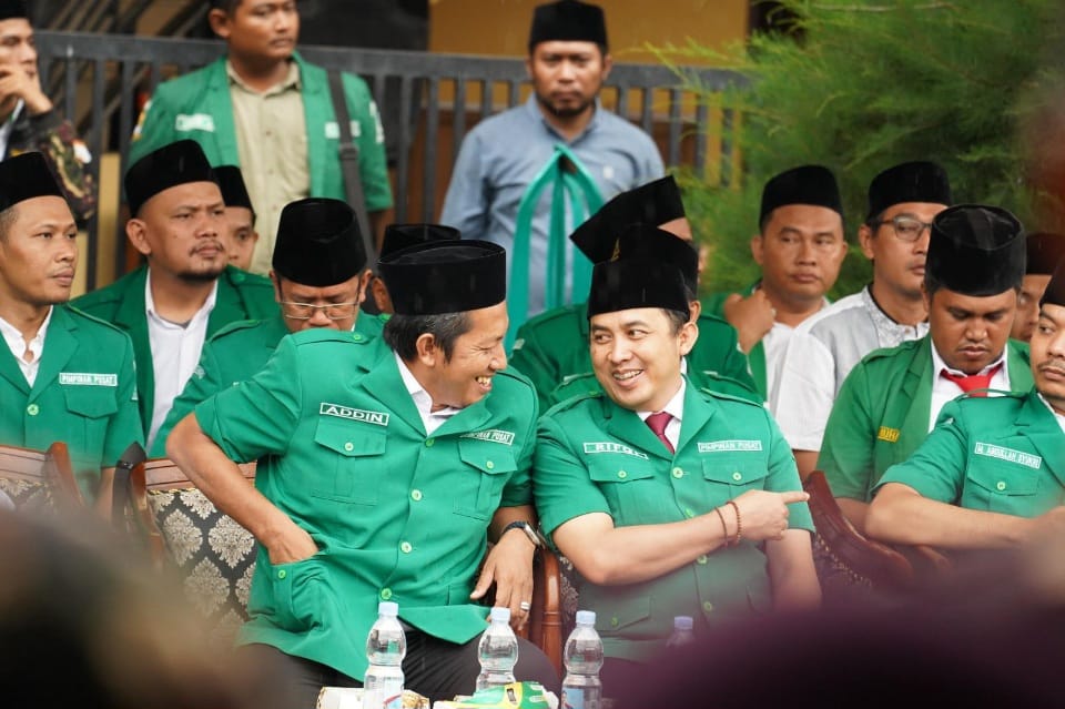 Apel Santri di Buntet Diguyur Hujan, Ketum Ansor: Kita Adalah Satu, Serukan Warisi Semangat Kiai Abbas dan Santri Pejuang*