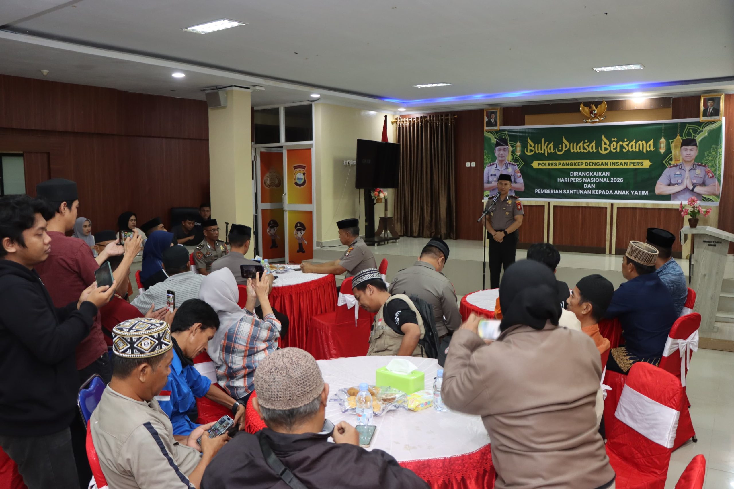 Polres Pangkep Gelar Buka Puasa Bersama Insan Pers dan Santuni Anak Yatim dalam Momentum Hari Pers Nasional