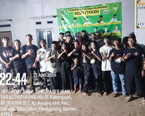 RUTINITAS LATIHAN PENCAK SILAT DPC KESTI TTKKDH KECAMATAN LABUAN TETAP GEMILANG DI PADEPOKAN PUTRA SILIWANGI
