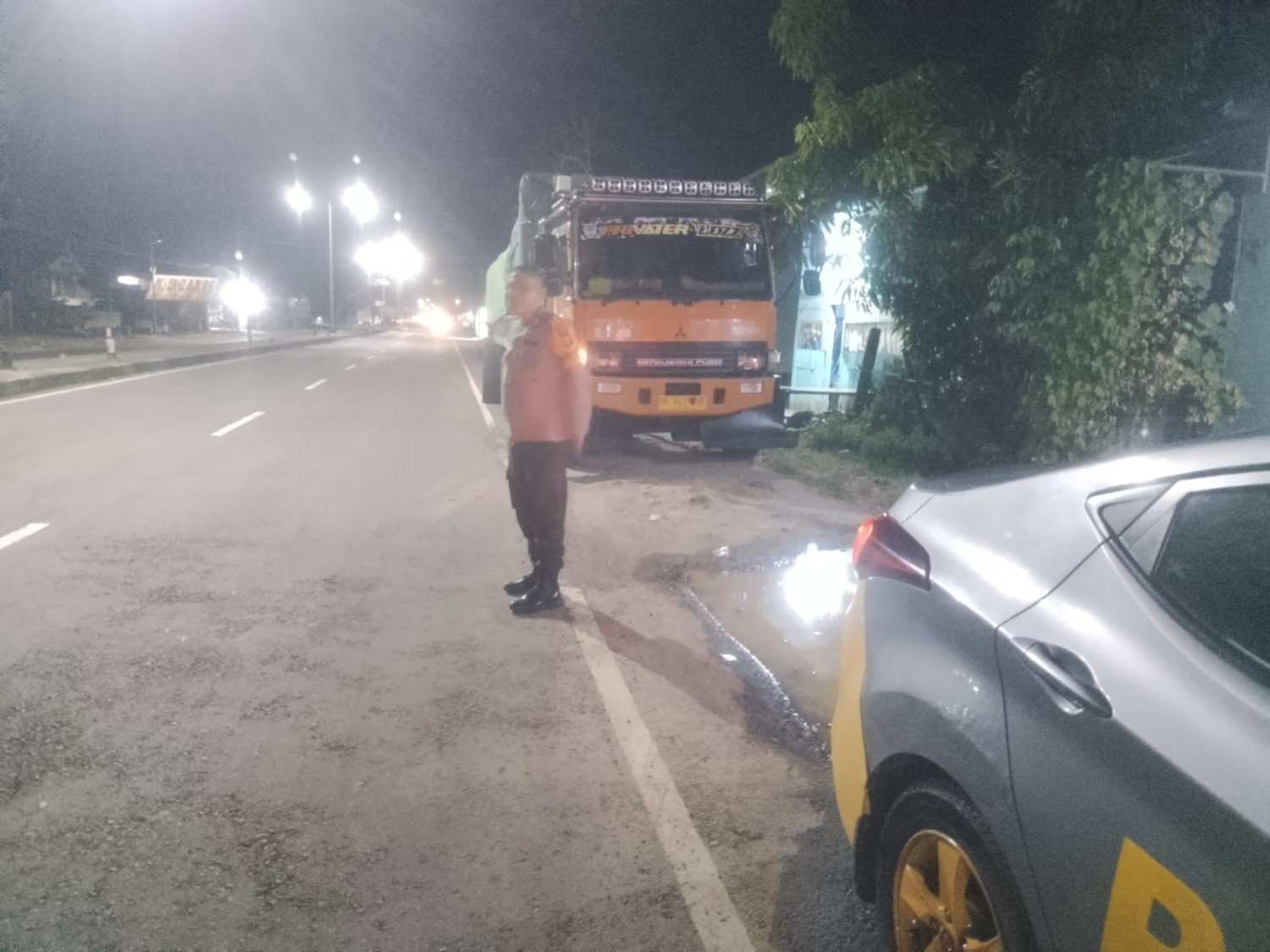 Personil Polsek Mandalle, Laksanakan Pengamanan Hajatan Warga Sebagai Bentuk Pelayanan Prima