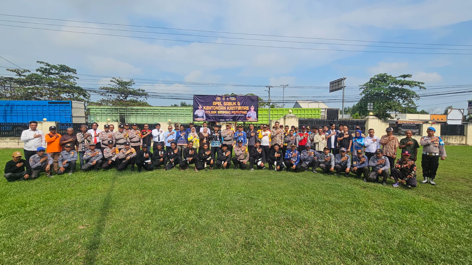 Perkuat Sinergi Keamanan, Polsek Simpang Pematang Gelar Apel Sabuk dan Kentongan Kamtibmas Bersama Seluruh Elemen Masyarakat*