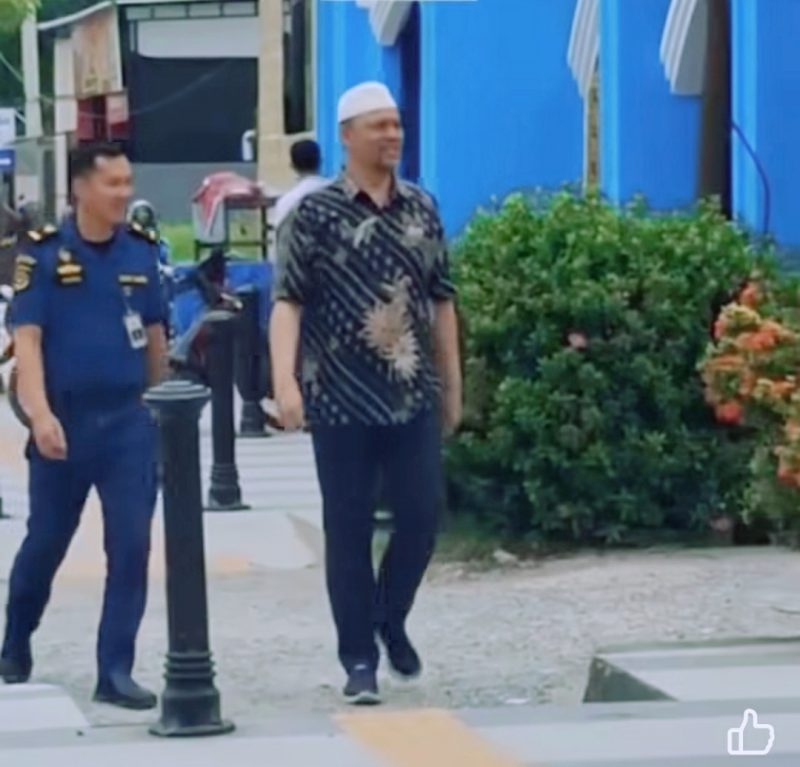 Koruptor Tambang Rp233 M, Pelaku Malah Asik Ngopi di Kendari: Sebuah Analisis Mendalam?