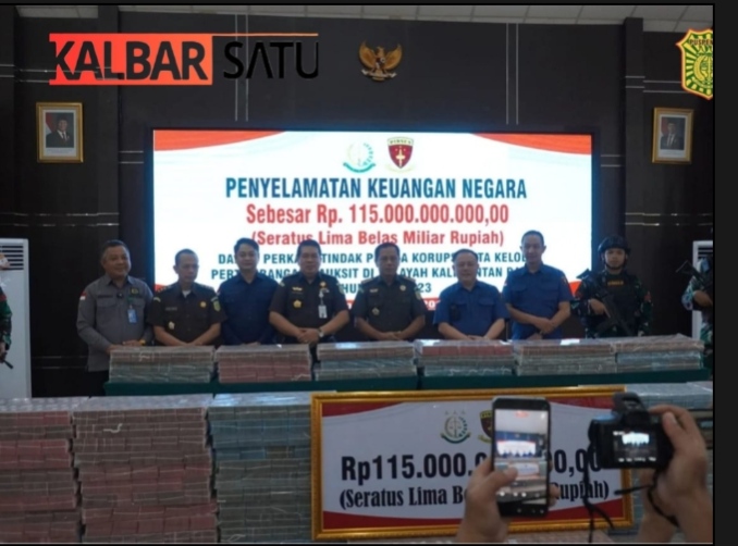 Pontianak kalbar ” Kinerja luar biasa Kejati kalbar.  Kejati Kalbar Kejar Tanggung Jawab Perusahaan, Rp115 Miliar Berhasil Diamankan