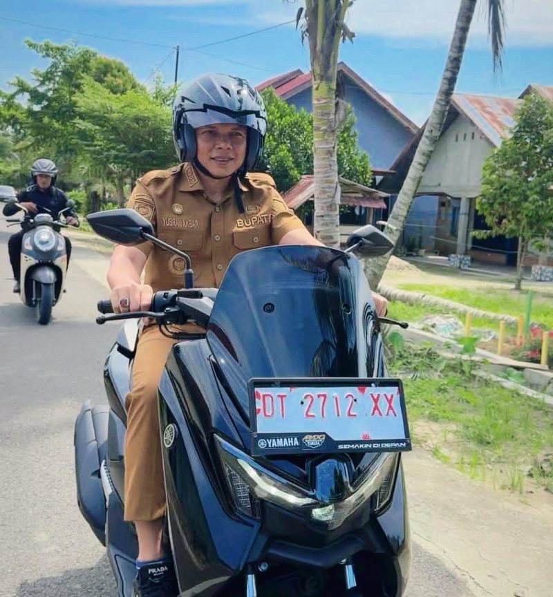Tinggalkan Mobil Dinas, Bupati Konawe Yusran Akbar Gowes ke Kantor: ASN & PPPK Wajib Ikut, OPD Bandel Siap Dievaluasi!