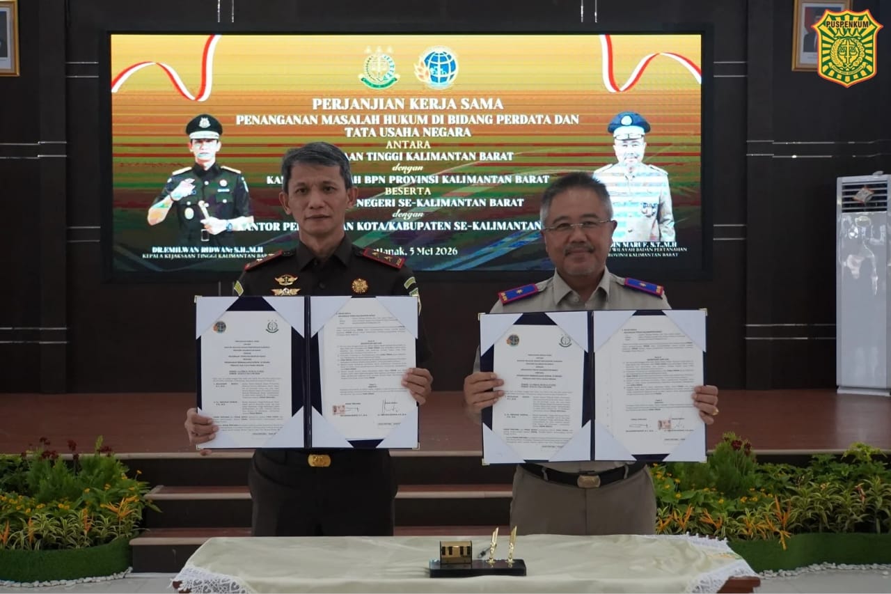 Kalbar “ROTASI STRATEGIS KEJATI KALBAR:  KAJATI LANTIK WAKAJATI, ASBIN DAN ASPIDUM,  TEGASKAN INTEGRITAS DI ERA DIGITAL