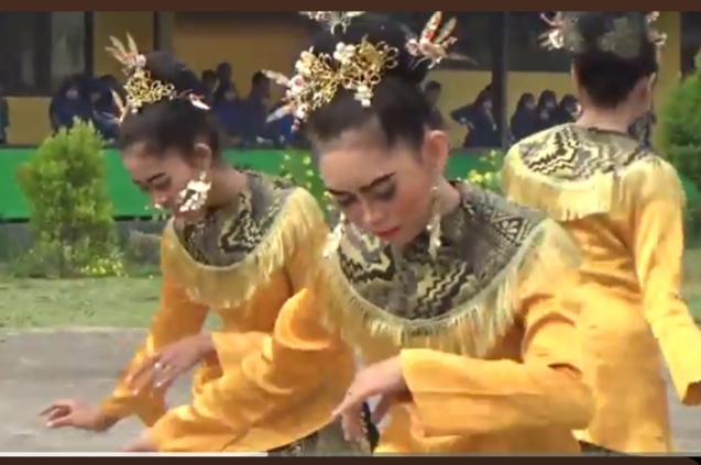 Menolak Punah: Menghidupkan Kembali Tari Radad, Ikon Budaya Sambas yang Tergerus Zaman