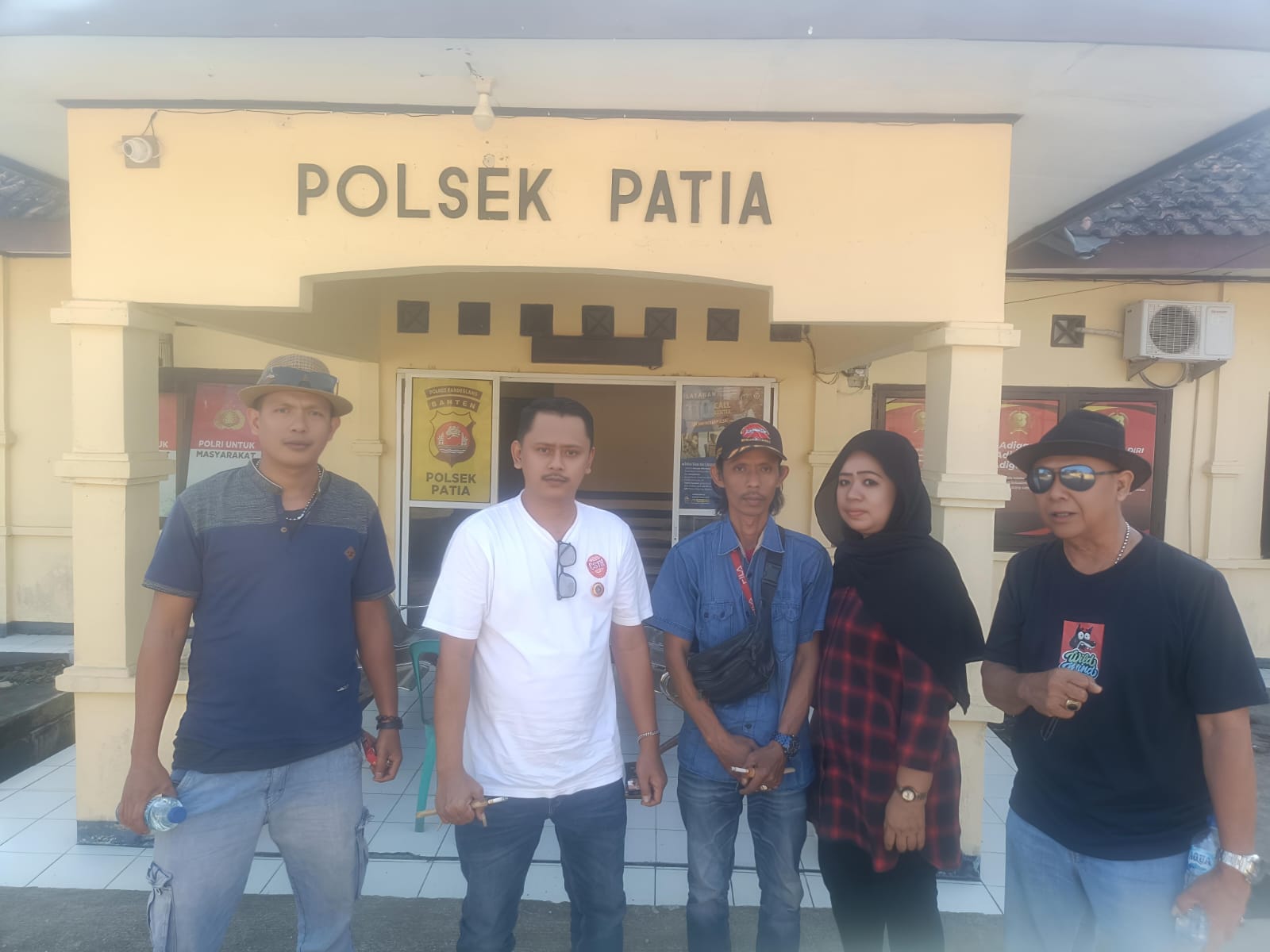 KETUA BPPKB BANTEN DAMPINGI LAPORAN DI POLSEK PATIA DIDUGA KORBAN PENGANIAYAAN