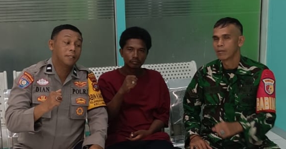 Seorang ODGJ Yang Resahkan Warga Diamankan Bhabinkamtibmas Dan Babinsa Kelurahan Banuaran.