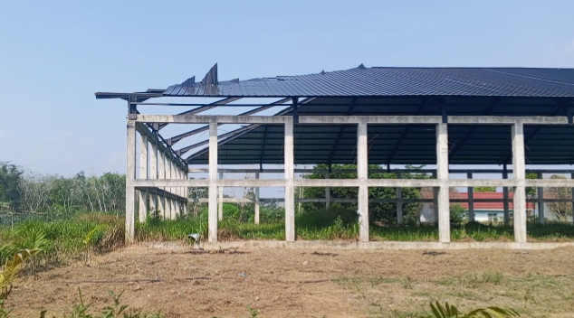Mangkrak – Pembangunan Gedung Kepemudaan dan Olahraga di Desa Sukamukti, OKI