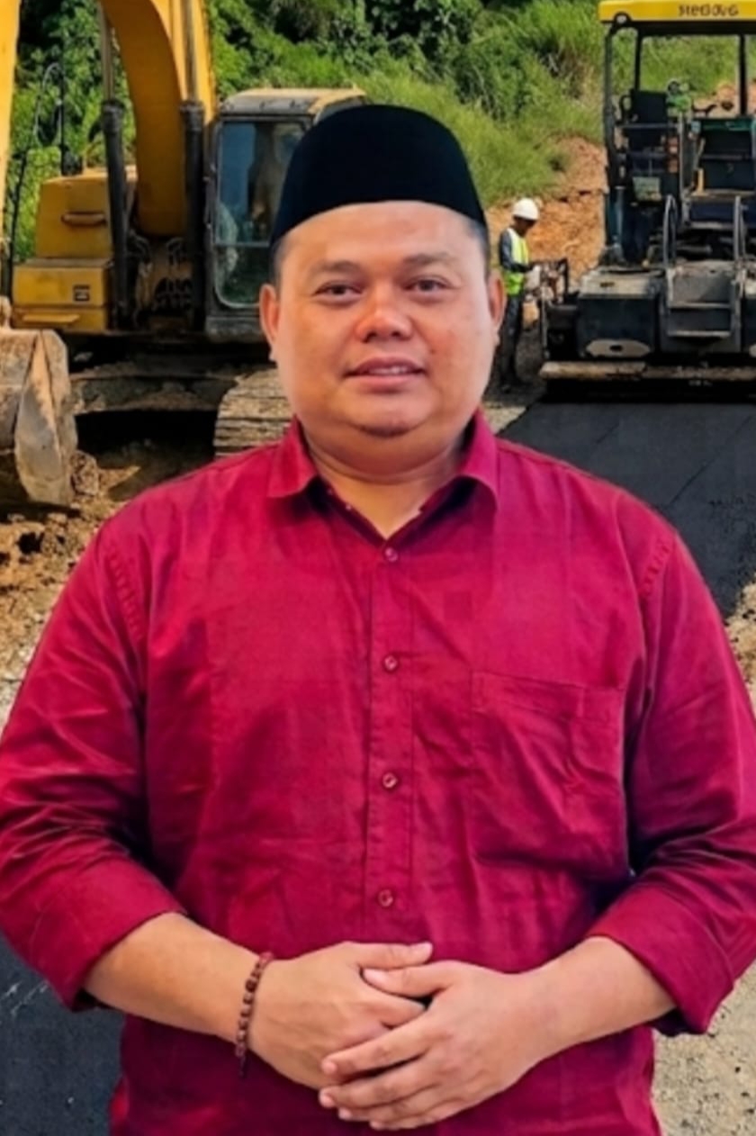 Wabup Bungo Turunkan Alat Berat Mualai Diterjunkan Untuk Perbaikan Jalan Bungo Kuamang Kuning