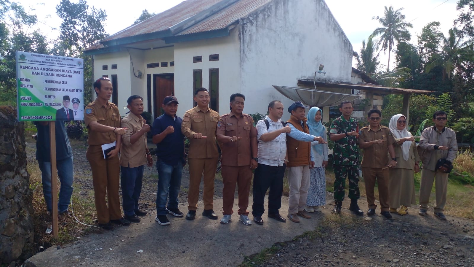 MUSYAWARAH DESA PRA PELAKSANAAN TITIK NOL DAN PEMBAGIAN BLT-DD TAHUN ANGGARAN 2026 BERLANGSUNG SUKSES DI DESA BATU DEWA