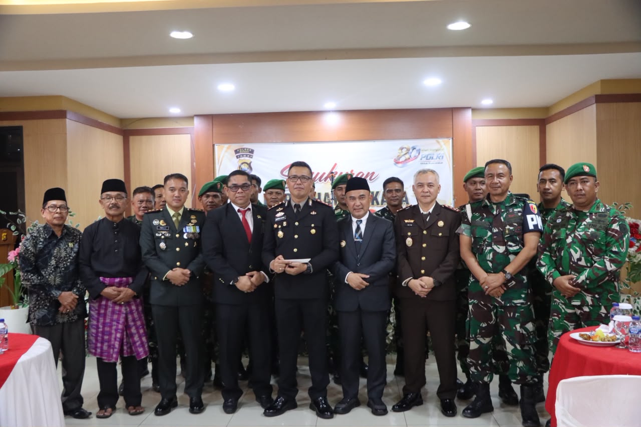 Syukuran Hari Bhayangkara ke-80, Polres Bungo Beri Penghargaan Personel Berprestasi