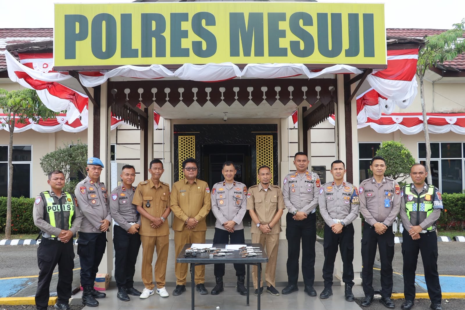 Polres Mesuji, Kembali Menerima Penyerahan Senpira Dari Masyarakat Setempat