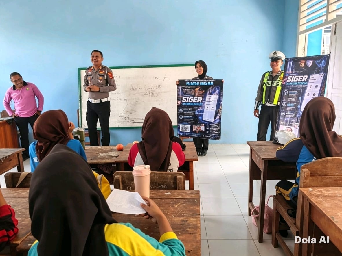 Sat Lantas Polres Mesuji melaksanakan kegiatan sosialisasi Di SMKN 1  Simpang Pematang