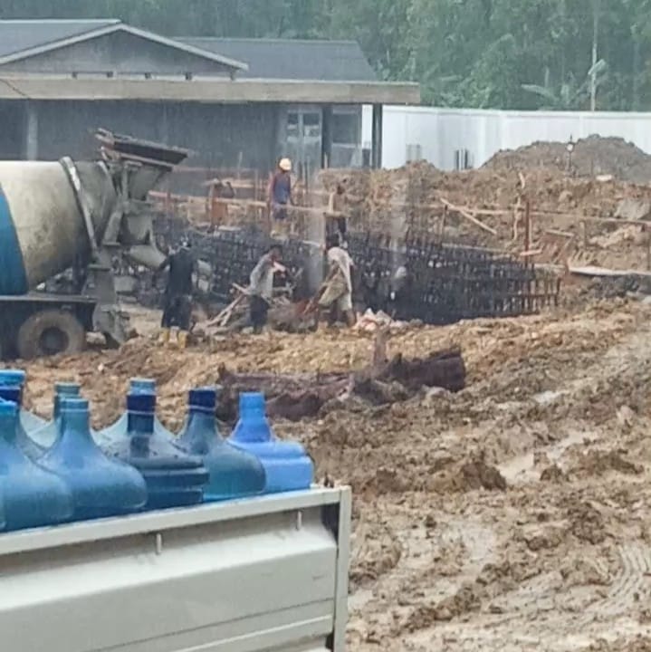 BORE PILE PROYEK REVITALISASI SMAN UNGGULAN SUKMA NIAS JADI SOROTAN, PPK DAN KONSULTAN PENGAWAS BUNGKAM.