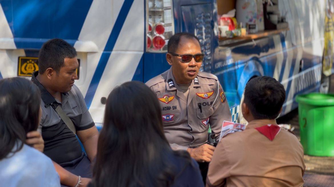 Lewat “SEBATAS NGOPI”, Satlantas Polres Jembrana Ajak Pelajar Jadi Pelopor Keselamatan Berlalu Lintas