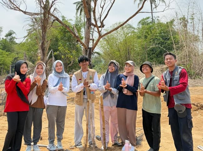 Regenerasi Kesadaran Ekologis: Keterlibatan Mahasiswa Baru dalam Aksi Tagak Rimbo di Gurun Laweh Padang