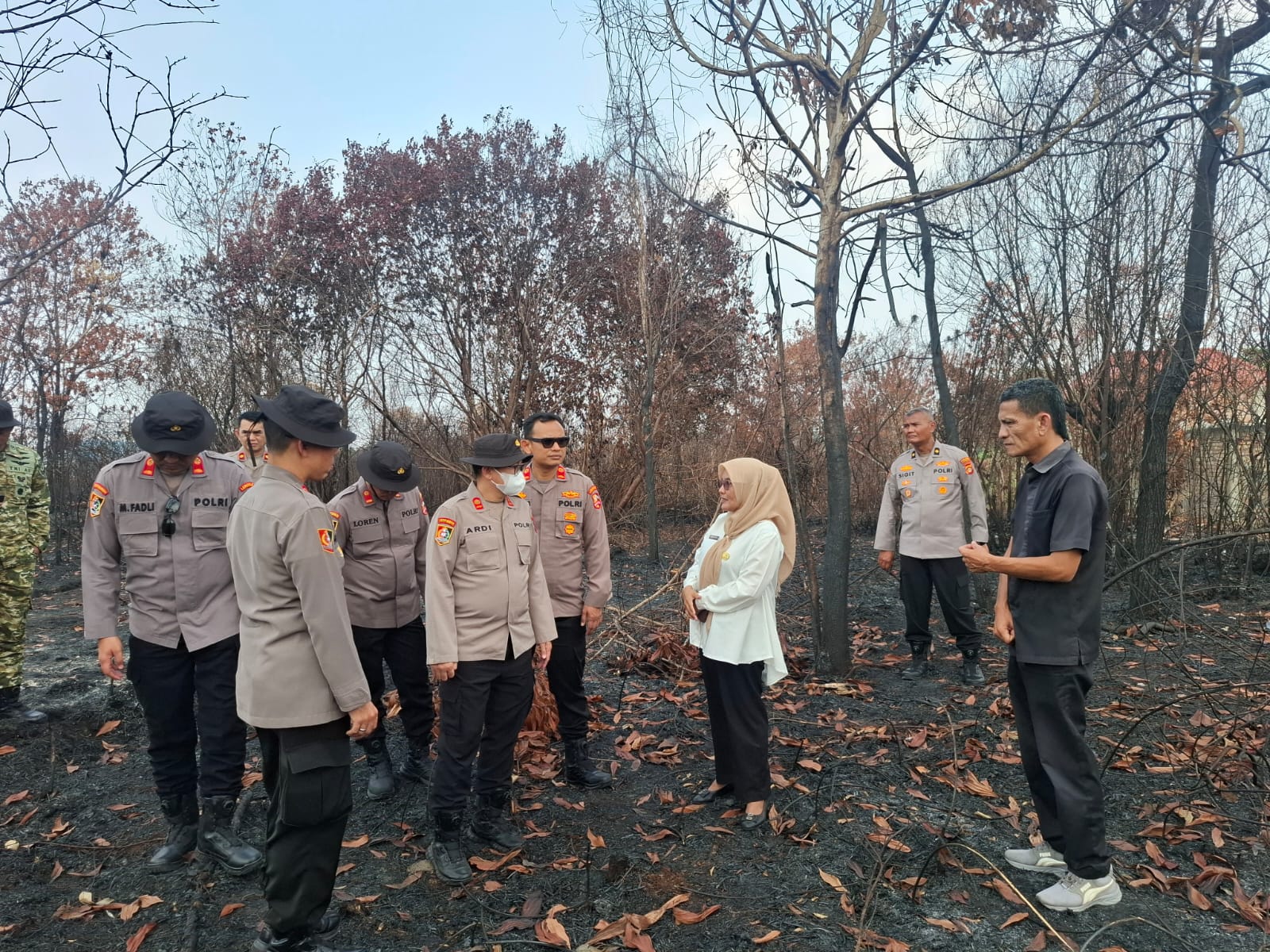 Polres OKI Tak Hanya Padamkan Api, 11 Peserta Didik Sespim Turun Pulihkan Anak Terdampak Karhutla
