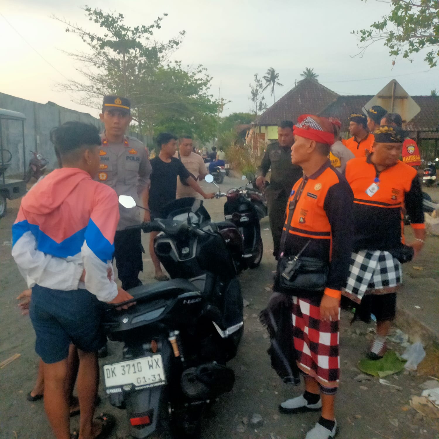 Patroli Gabungan Hadir Cegah Balap Liar, Jaga Keamanan Pesisir Yeh Kuning