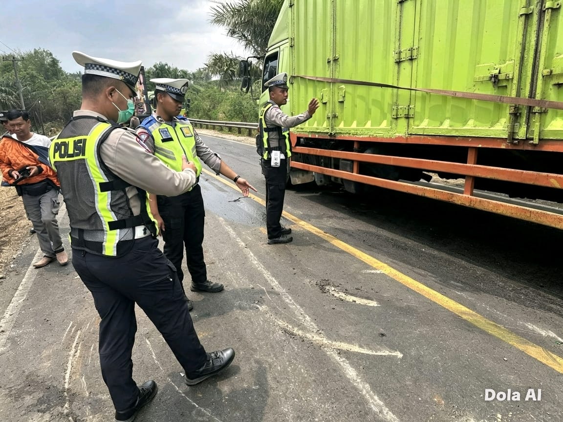Sat Lantas Polres Mesuji Tangani Laka Lantas di Jalan Lintas Timur, Satu Orang Meninggal Dunia