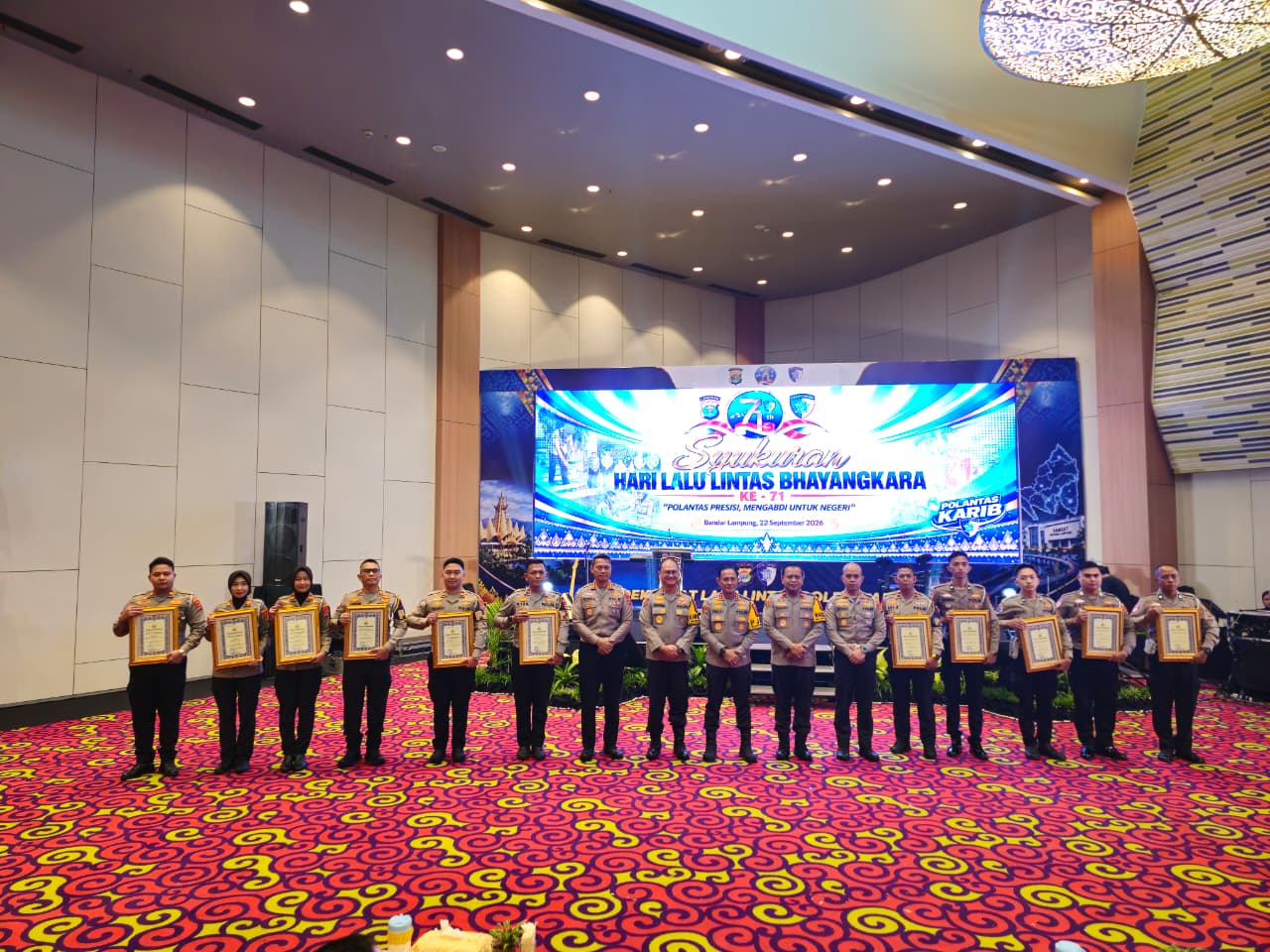Kasat Lantas Polres Mesuji Raih Penghargaan dari Kapolda Lampung pada Peringatan HUT Polantas ke-71