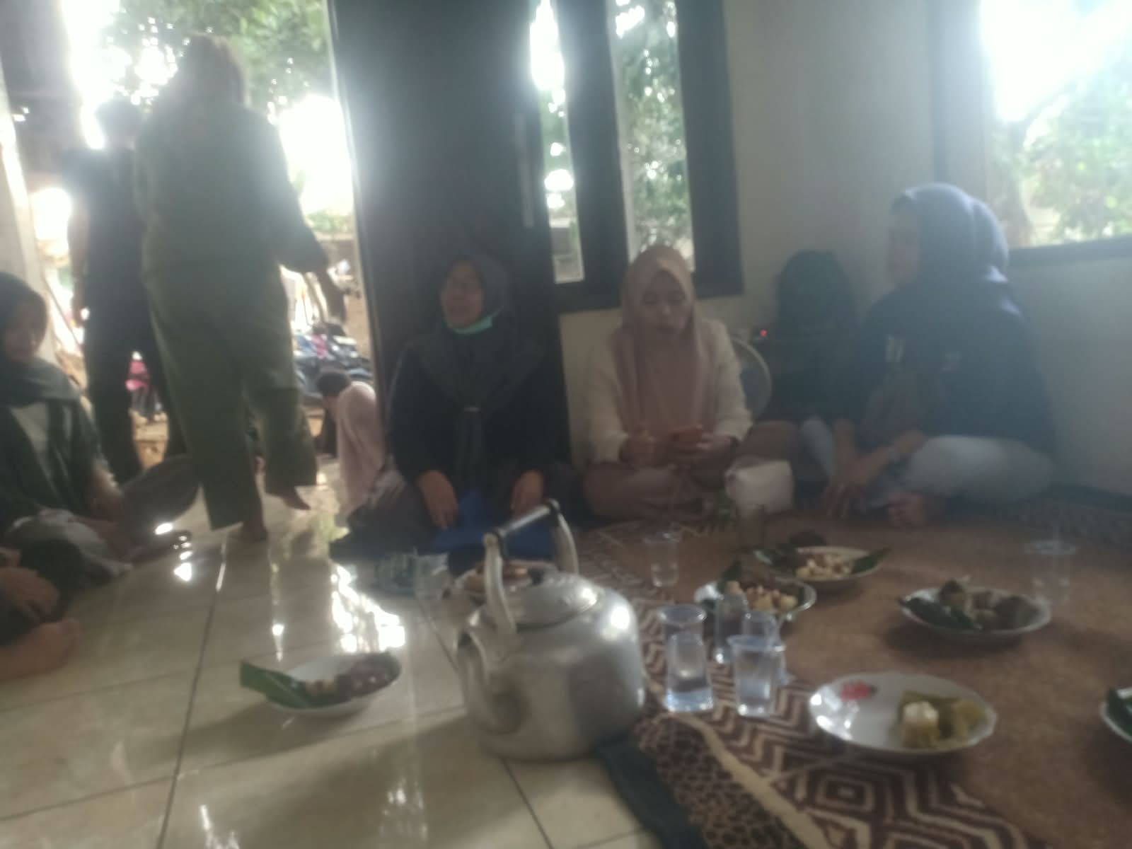 PENGUKUHAN PENGURUS PARTAI PKB KECAMATAN MENES, DI PASIR SEPAT