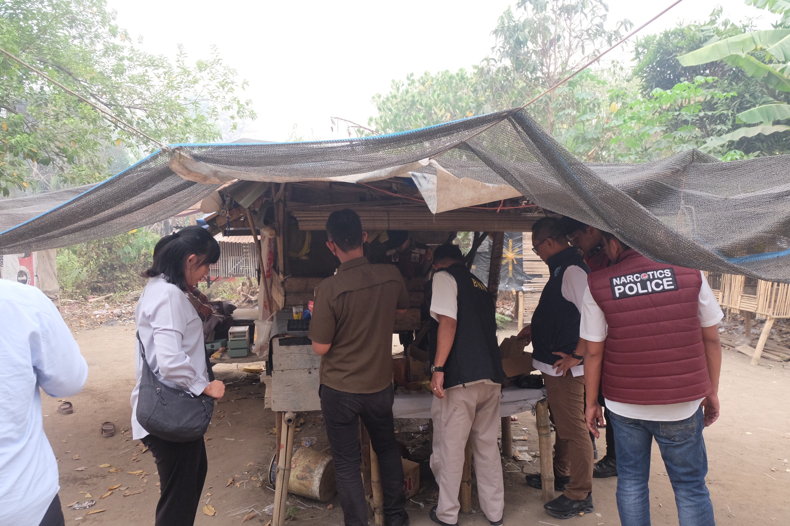 Polres OKI dan BNNK Tertibkan Kampung Narkoba di Serigeni, Dua Orang Diamankan