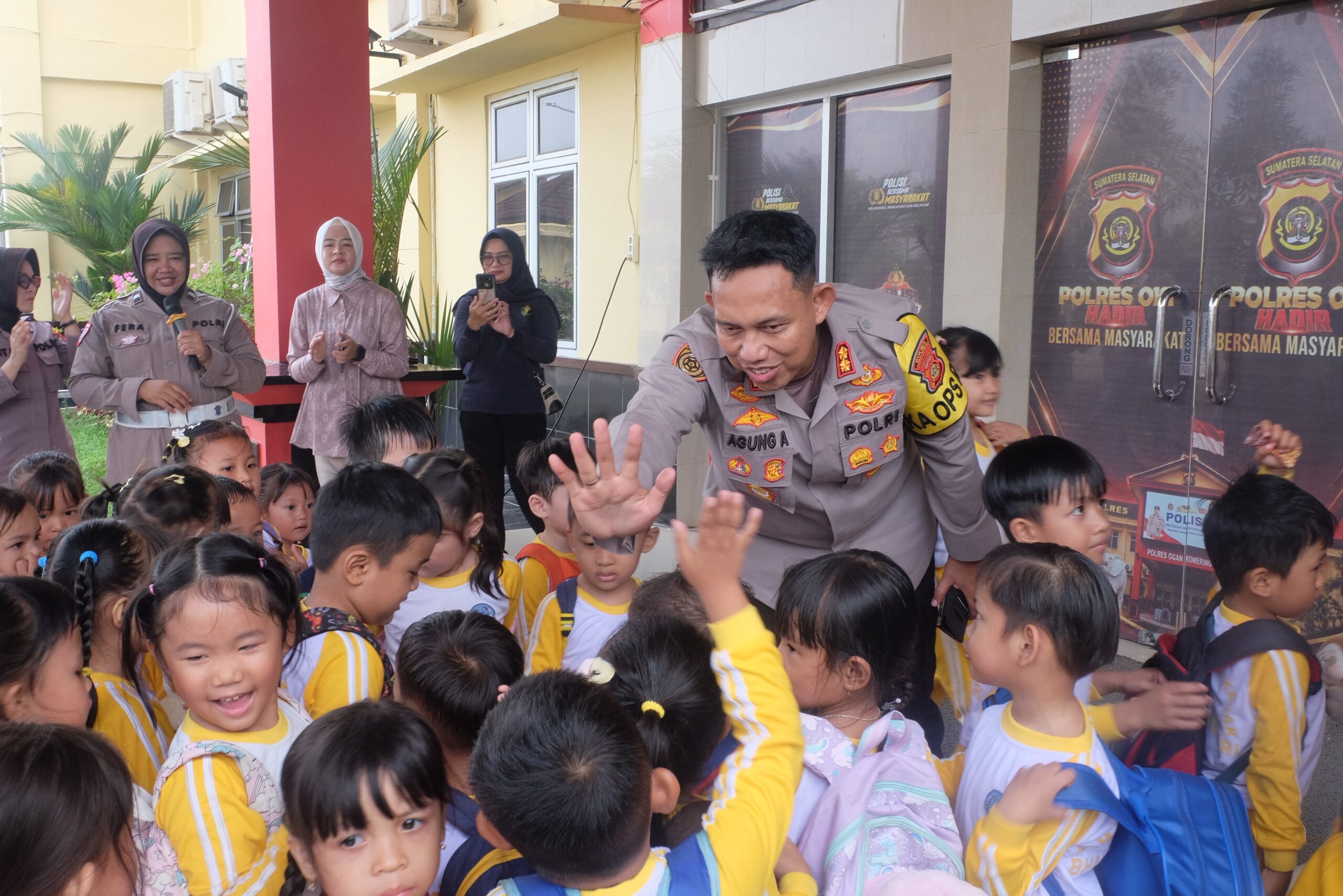 Polres OKI Tanamkan Kepedulian Lingkungan, Siswa TK Belajar Bahaya Karhutla