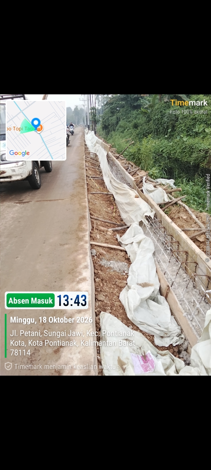 PONTIANAK, KALIMANTAN BARAT  PROYEK PELEBARAN JALAN PETANI PONTIANAK SENILAI RP973 JUTA DISOROT! DIDUGA COR BETON TANPA TULANGAN BESI, APH DIMINTA TURUN TANGAN